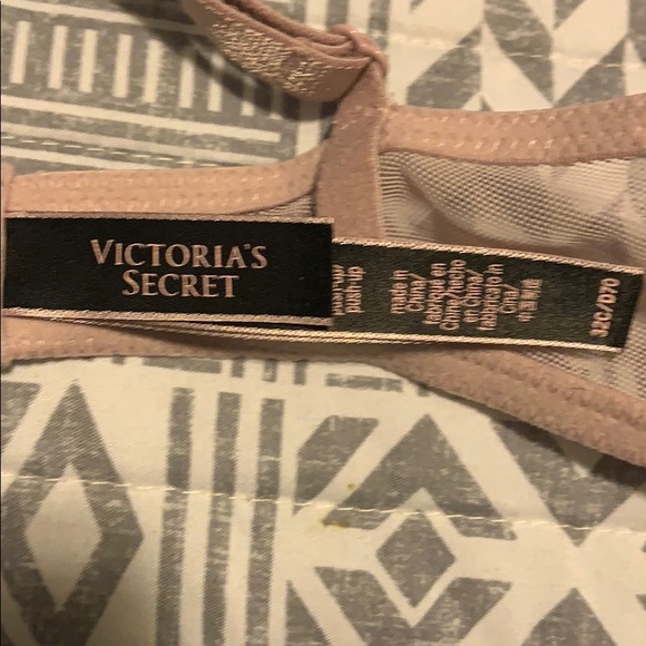 NWOT Victoria secret bra sold on FBook - Picture 2 of 2